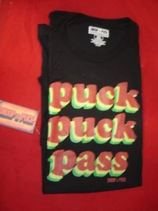 CAMISETA PUCK PASS SNOOPDOGG X PUCK NEGRA XL NUEVA CON ETIQUETAS - Imagen 1 de 1