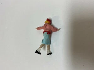 Just Plain Folk # 1049 G Scale Train Figure* Girl standing on tracks *NEW - Picture 1 of 2
