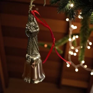 Wallace Silversmiths Mother & Child Mini Bell Ornament Pewter 1995 w/ Box - Picture 1 of 12