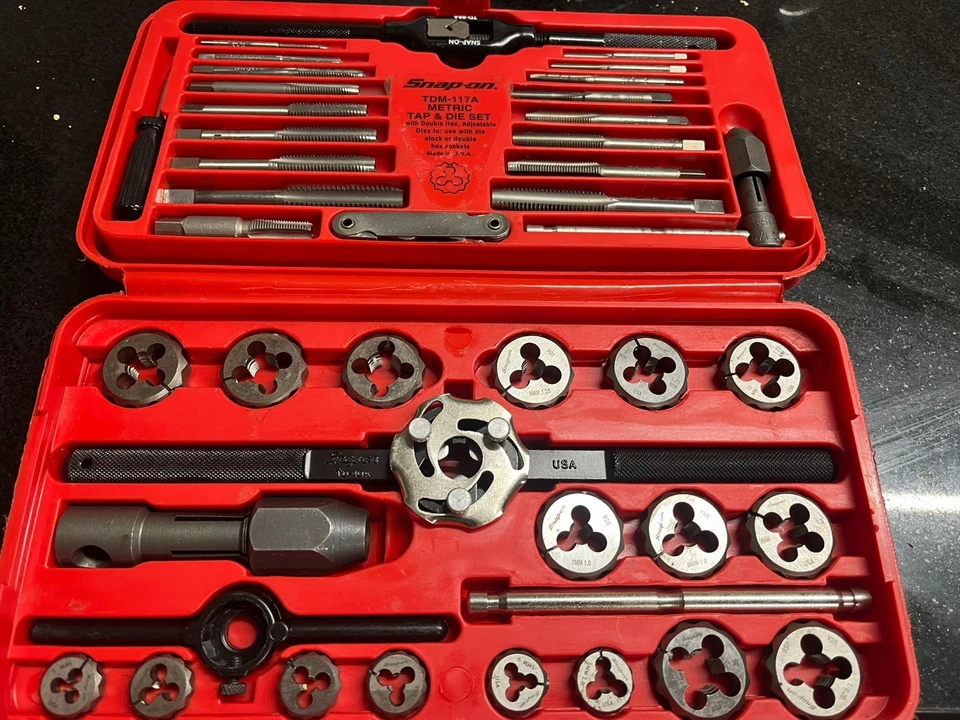Snap On Tap And Die Set TDM117A - Image 1 of 4