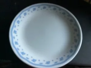 1 Corelle  By Corning USA MORNING BLUE  flowers  10”   Dinner Plate - Picture 1 of 3