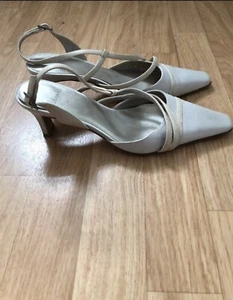 Clarks Cream Satin Effect Slingback Style Sandals Wedding Size UK 4.5 - Picture 1 of 13