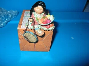 2009 Friends of a Feather Enesco, BLESS OUR HARVEST BLESS OUR HOME, GIRL....... - Picture 1 of 2