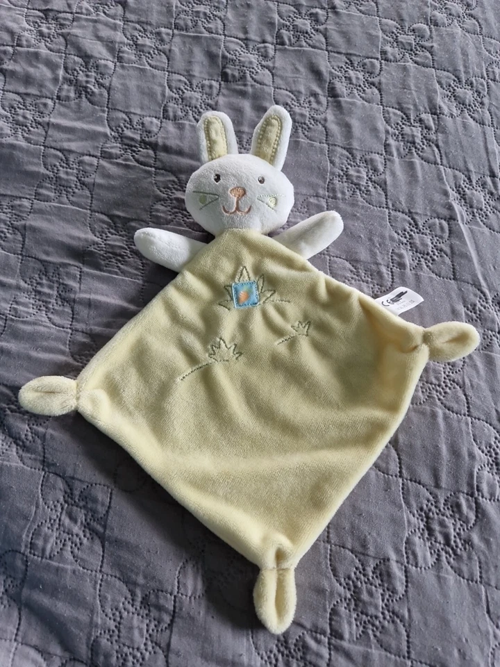 Doudou plat lapin losange vert jaune carotte herbe VETIR  - Photo 1/1