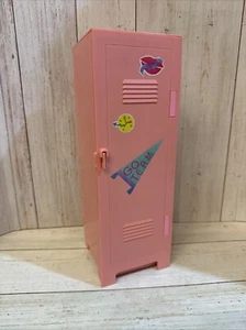 1988 Hasbro Maxie Locker play set - Almost Complete Barbie Doll Play Set - Picture 1 of 8