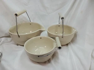 B&F verschachtelte Rühr-/Ausgießschüsseln 3er Set beige mit Griffen - Bild 1 von 10