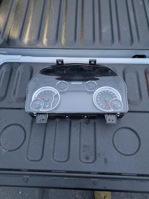 2013-2018 Ram 2500 3500 4500 柴油仪表组带 7 英寸屏幕 — 第 1/2 张图片