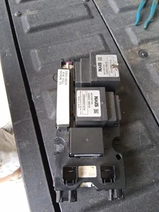 Lexus RX 400h U3 fuse Relay box G3843-48010 G3842-48010 - Picture 1 of 1