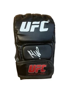 Guanto firmato UFC Michael Page foto prova COA 2 - Foto 1 di 6