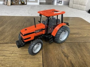 Scale Models Agco Allis 8630 Tractor 1/16 Scale Diecast Model - Picture 1 of 8