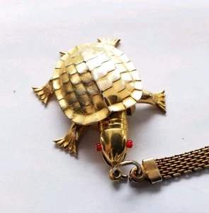 Vintage Turtle Keychain Jointed Limbs! Legs, Head & Tail Move! Gold Tone Metal - Picture 1 of 8