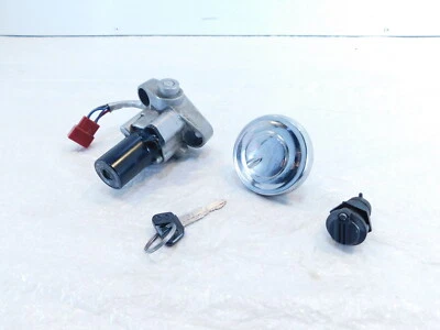 Yamaha V-Star 650 XVS650 & 1100 Ignition Switch Fuel Tank Storage Lock Set & Key - Image 1 of 4