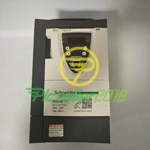 Convertidor de frecuencia Schneider ATV71HU30N4Z UPS o FedEx 1 pieza usado PROBADO - Imagen 1 de 6