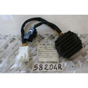Regolatore di tensione Voltage regulator Piaggio Fly 4T 125 13-15 Fly 150 13-17 - Imagen 1 de 2