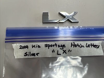 05 06 07 08 09 10 KIA SPORTAGE LX EMBLEMA DE PUERTA TRASERA LOGOTIPO INSIGNIA SÍMBOLO OEM (2009) Foto 1 de 2