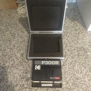 Kodak Mini 3 Retro P300R Portable Instant 3x3 Photo Printer Print from Phone - Picture 1 of 9