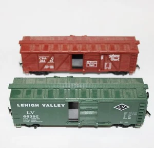 Lote de Coches Vintage Life-Like CB&O West Red Lehigh Valley LV Verde Escala HO Caja Par - Imagen 1 de 5