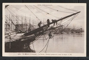 c.1910 Postcard - unposted : St. Malo France - Sailors preparing rigging on boat - Picture 1 of 1