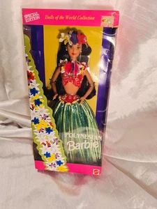Vintage 1994 Mattel Polynesian Barbie Doll Of The World - Picture 1 of 7