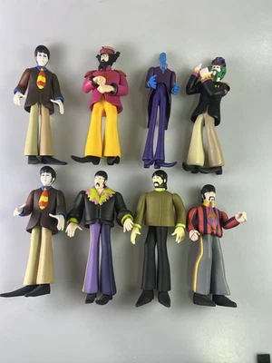 Lote de 8 juguetes McFarlane submarinos amarillos de los Beatles Foto 1 de 4