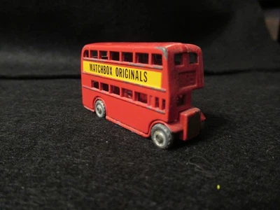 Matchbox, mini autobús de dos pisos. 1983 Foto 1 de 3