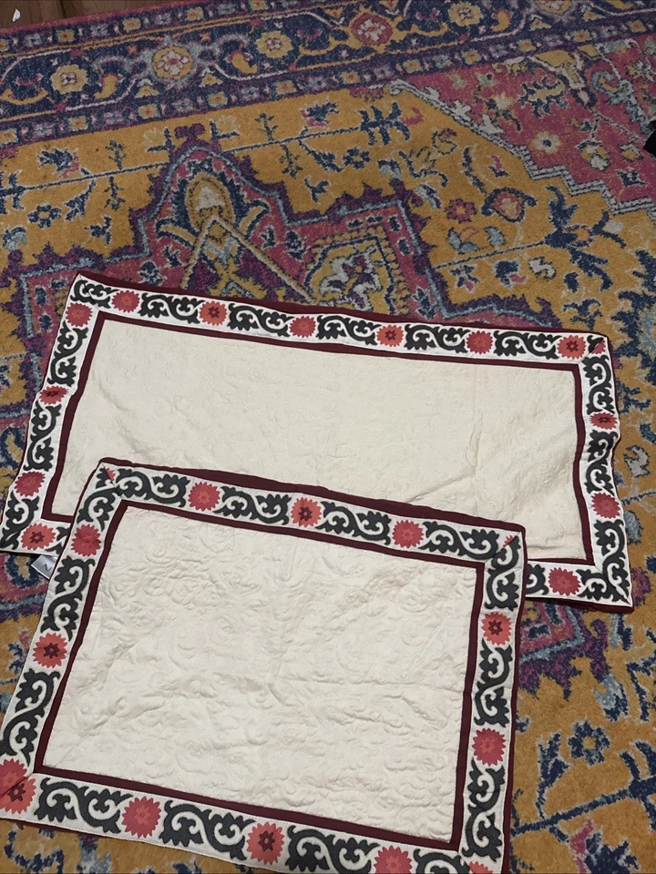 JUEGO DE 2 FUNDAS DE ALMOHADA ESTÁNDAR ROCÍO CONGELADO NATORI "SAMARCANDA" USADAS EN EXCELENTE ESTADO HERMOSAS Foto 1 de 4