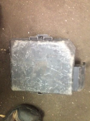 Chevrolet Impala 2011 caja de fusibles conexión 20817314  Foto 1 de 4