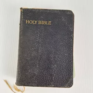 The HOLY BIBLE - Appointed to be Read In Churches - Antique H:C Book - Picture 1 of 14