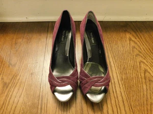 White House Black Market Cherry Purple Suede Open Toe Pumps 3.5" Heels sz 8 EUC - Picture 1 of 8