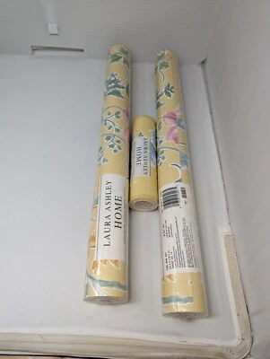 LAURA ASHLEY, PAPEL PINTADO PARA EL HOGAR DOS ROLLOS UN BORDE AMARILLO IMPERIAL VINILO SÓLIDO Foto 1 de 4