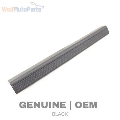 2008-2009 MERCEDES-BENZ C230 - Peitoril da porta dianteira direita / placa de arranhão acabamento (interior) - Imagem 1 de 4