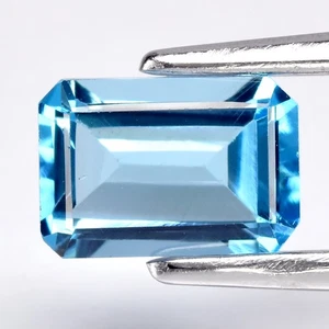 💎 0.74ct 6x4.2mm VVS Octagon Natural Blue Topaz - Brazil Gemstone - Picture 1 of 4