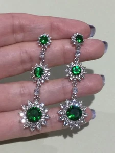 Orecchini Lampadario Cristallo Verde Marilyn Monroe Cluster Fiori Ottone Argento - Foto 1 di 4