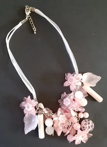 FLOWER/FLORAL NECKLACE STATEMENT LUCITE/GLASS BEADS PALE PINKS HAND THREADED - Picture 1 of 1