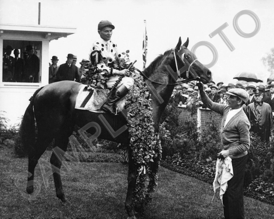 FOTO 8X10 GALLANT FOX 1930 TRIPLE CORONA GANADOR CONDE SANDE UP Foto 1 de 1