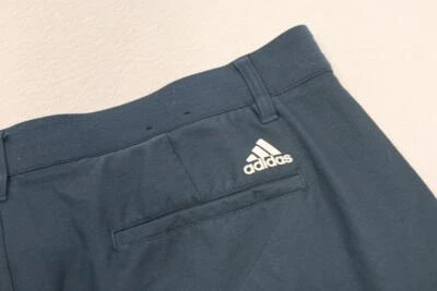 Calça de golfe Adidas ClimaLite elástica lisa ajuste seco atlética masculina tamanho 36 x 33 - Imagem 1 de 4