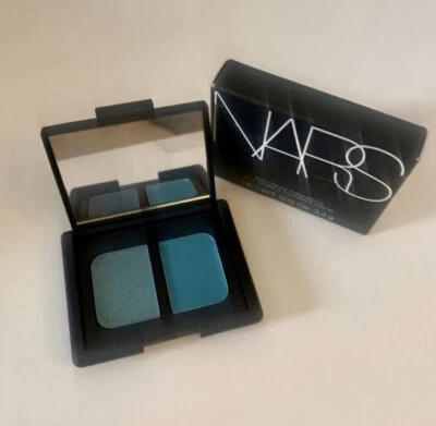 Sombra de ojos Nars Duo Cream ~Burn It Blue 2907~ tamaño completo 0,12 OZ / 3,4 g. {NUEVO EN CAJA}  Foto 1 de 4