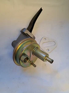 Mechanical Fuel Pump Carter M4511 - Picture 1 of 7