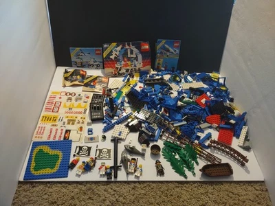 LEGO Lote De Colección: Piratas Mini Figuras Bits Y Piezas, Space Legos Incompleto  Foto 1 de 4