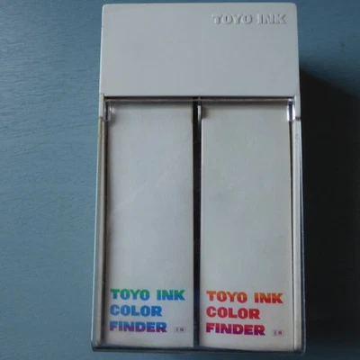 Juego de 2 libros de muestras de color de artista vintage Toyo Ink Color Finder Box en estuche Foto 1 de 4