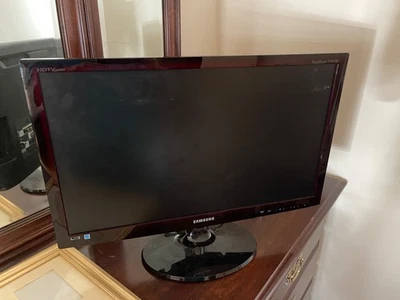 Samsung 24'' HDTV model T240HD (no cord or remote) - Image 1 of 4