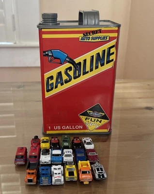 De colección 1989 Galoob Micro Máquinas Gasolina Almacenamiento Estacionamiento Lote Juego 19 Coches Foto 1 de 4