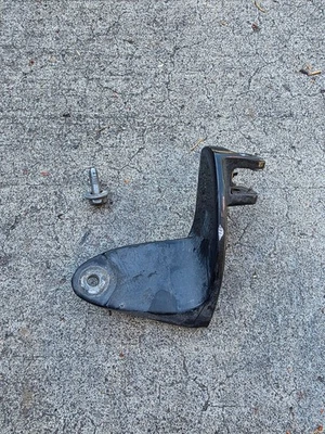 Suporte de montagem traseiro direito Victory Jackpot 2007 - Imagem 1 de 4