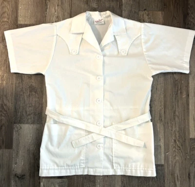 Uniforme de enfermera blanco vintage para mujer Top botón completo talla 6 EE. UU. Betty Dawn Foto 1 de 4