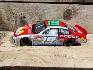 2002 Action Racing Jeremy Mayfield #19 Muppets 1:24 Diecast Car - Picture 1 of 6