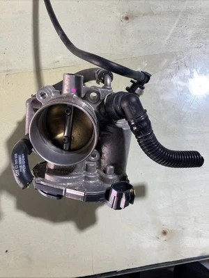 2011-2015 雪佛兰科鲁兹 1.8 升 L4 节气门车身阀 Assy 55561495 原始设备制造商 — 第 1/4 张图片