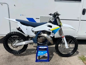 HUSQVARNA TC 125 TC125 2025 **ONLY 33 HOURS / UK BIKE** - Picture 1 of 16