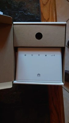 Huawei B311 4G LTE Router - Weiß - Bild 1 von 2