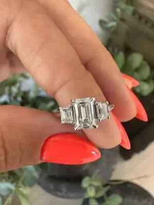 2 克拉翡翠切割 IGI 认证实验室种植钻石三石戒指 14k 白金 — 第 1/4 张图片