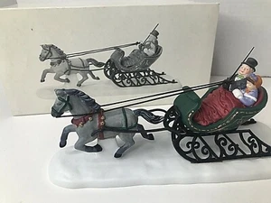 Department 56 DASHING THROUGH THE SNOW Heritage Village 5820-3 RETIRED NEW - Picture 1 of 12